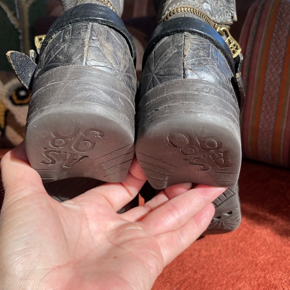 A.S.98 Isha Bootie - Picture 10 of 15